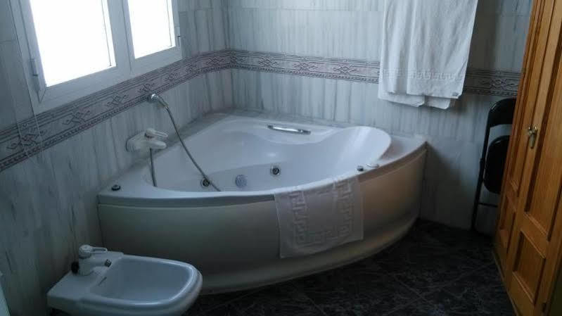 Hostal Ana - Adults Recommended نيرخا المظهر الخارجي الصورة
