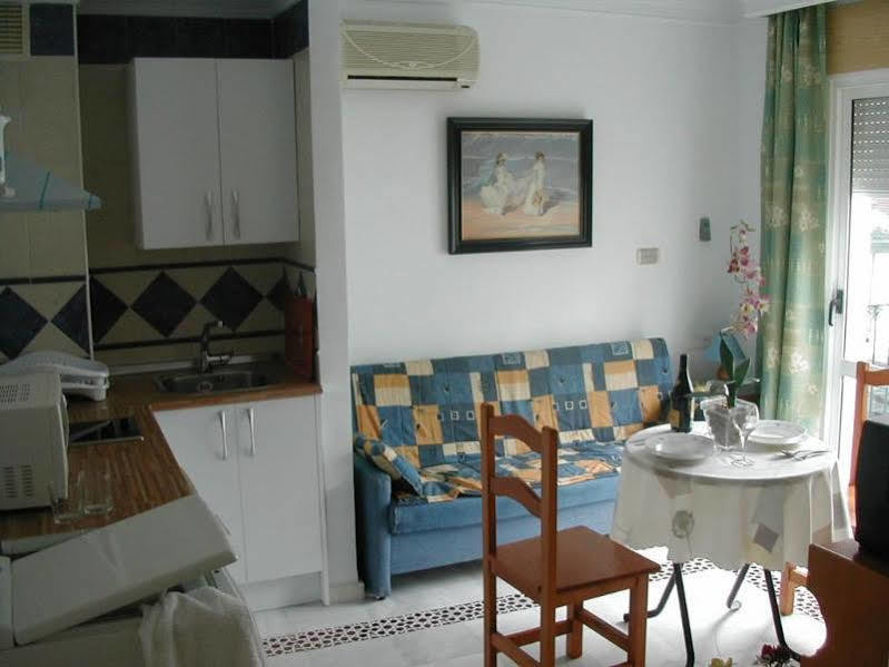 Hostal Ana - Adults Recommended نيرخا المظهر الخارجي الصورة